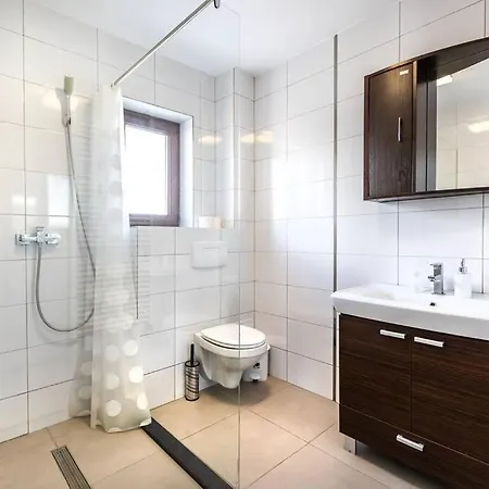 Emerald Villa Risnov