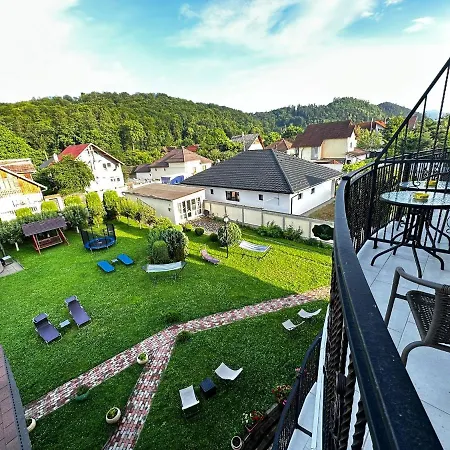 Emerald Villa Risnov